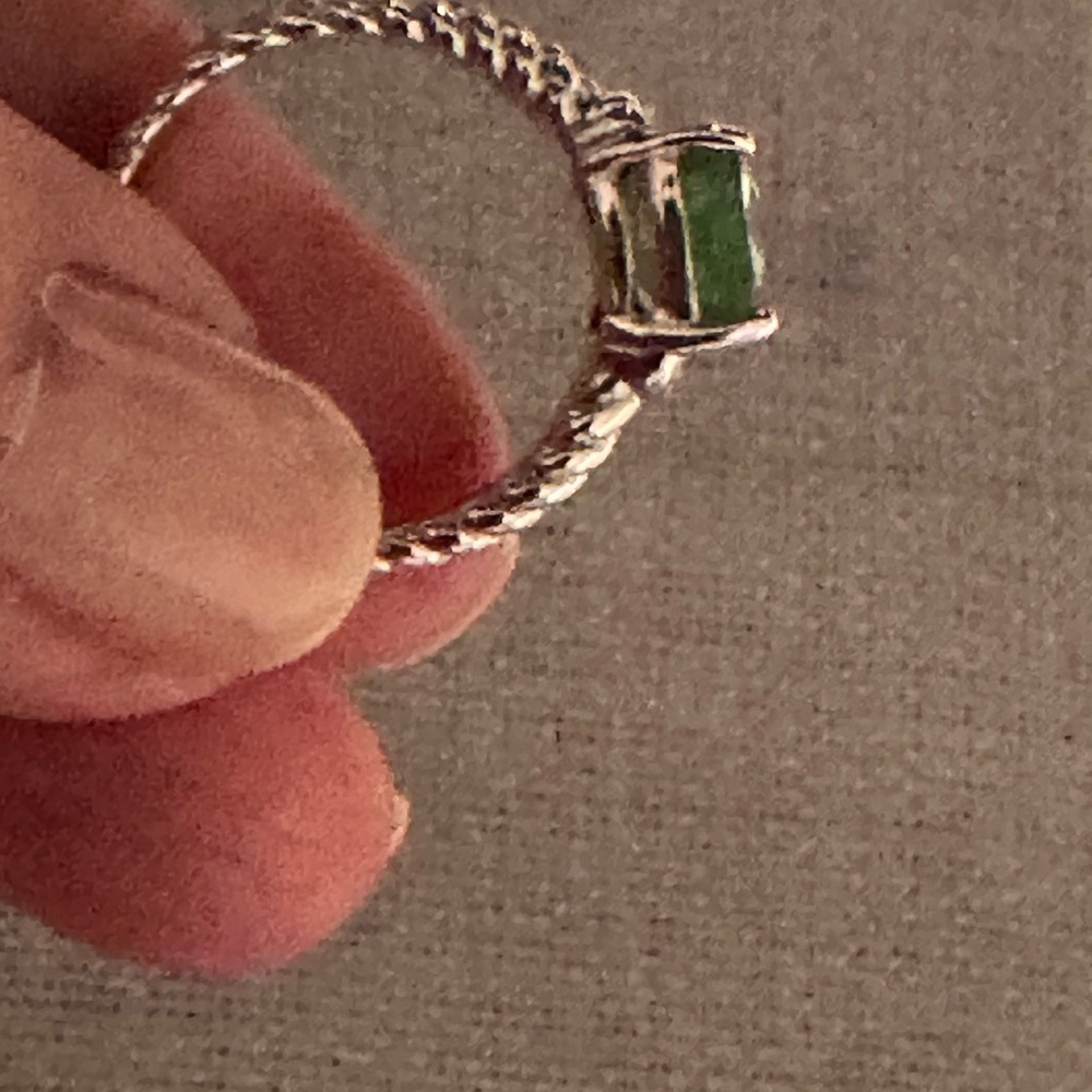 David Yurman Silver Ring with Prasiolite (Green) Gemstone - Picture 8 of 11